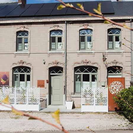 Maison D'Hote Les Notes Endormie Chambre Secrete Berzee ภายนอก รูปภาพ