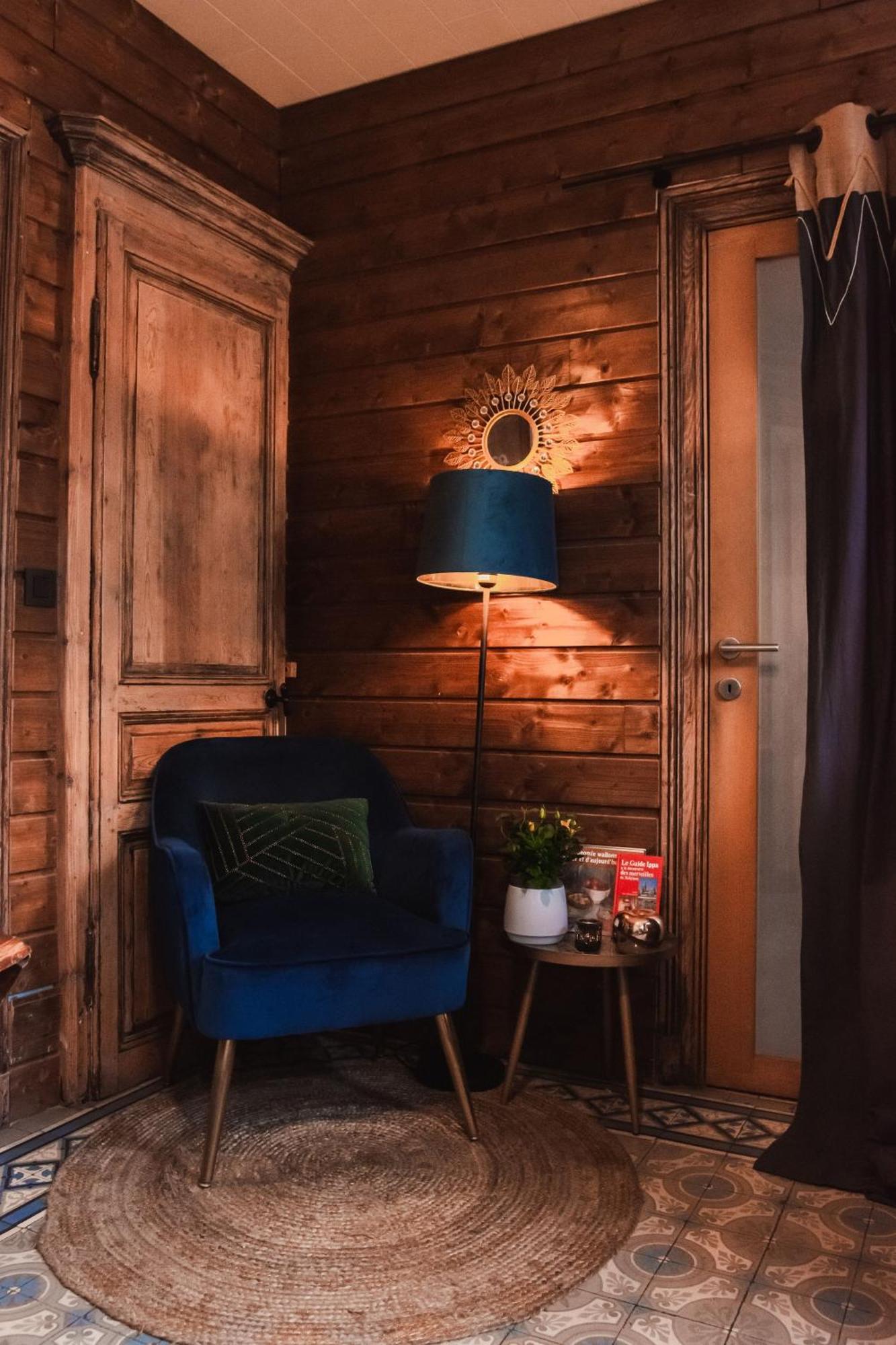 Maison D'Hote Les Notes Endormie Chambre Secrete Berzee ภายนอก รูปภาพ